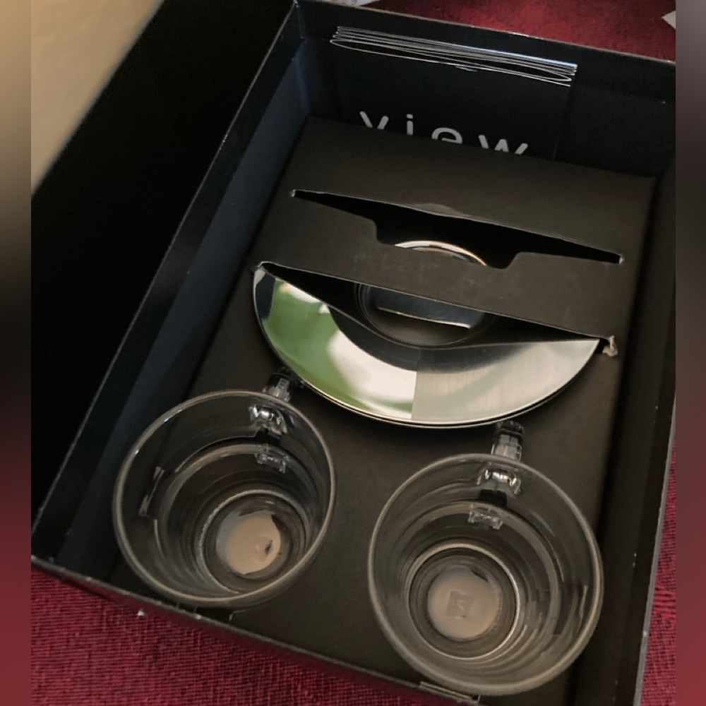 Nespresso View 2 Espresso Cups and 2 Saucers - New in Box